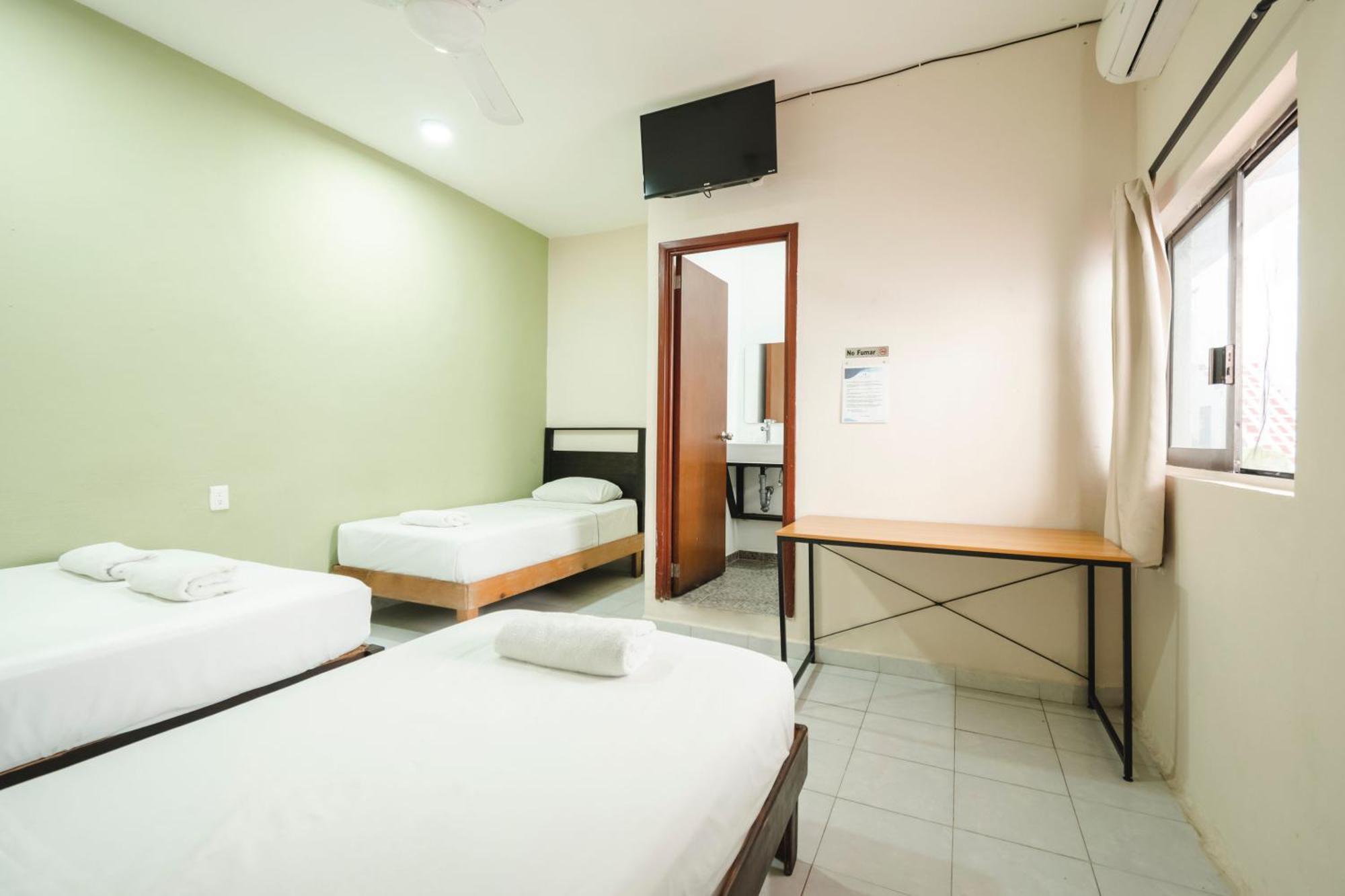 Hotel Quiam Плая-дель-Кармен Экстерьер фото